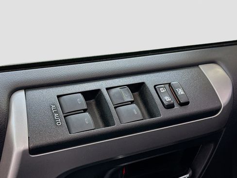 Used 2024 Toyota 4Runner SR5 Premium image 15