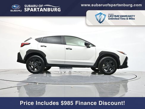 Used 2024 Subaru Crosstrek 2.0i w/ Crosstrek Mirror Package image 30