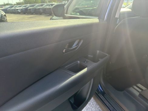 Certified 2024 Nissan Pathfinder SV FWD image 13