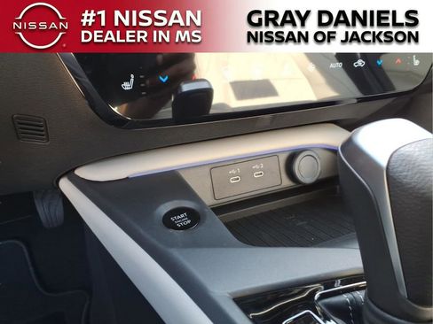 New 2026 Nissan Sentra SL w/ Floor Mat Package image 17