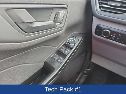 Used 2024 Ford Escape Active w/ Tech Pack #1 AWD/4WD image 16