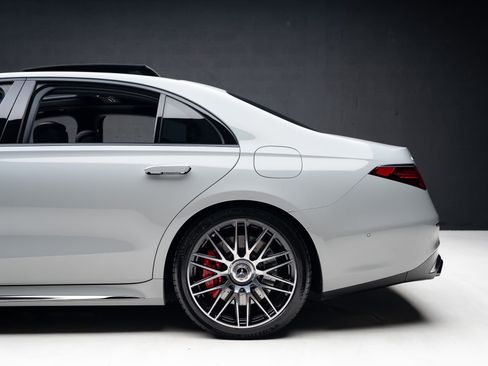 Used 2024 Mercedes-Benz S 63 AMG S image 22