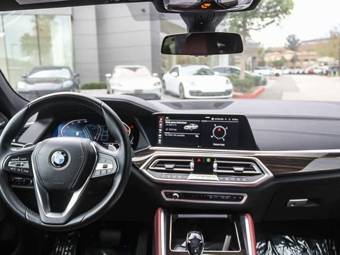 Used 2021 BMW X6 xDrive40i w/ Premium Package image 12