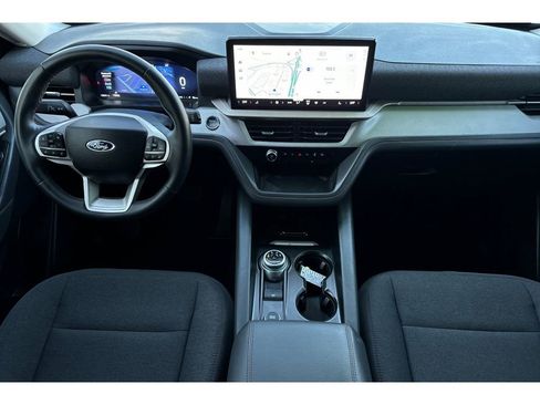Used 2025 Ford Explorer Active image 15