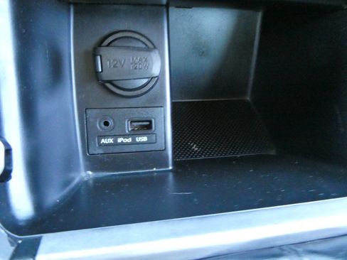 Used 2015 Hyundai Elantra SE image 19