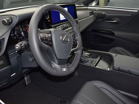 New 2025 Lexus ES 350 F Sport image 12