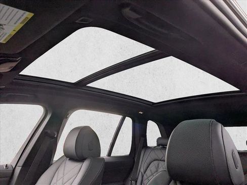New 2026 BMW X5 xDrive40i w/ Premium Package image 17