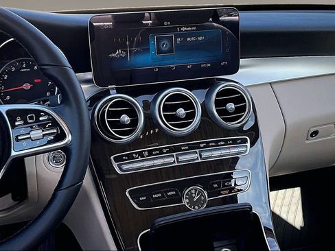 Used 2019 Mercedes-Benz C 300 Sedan image 6