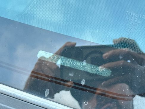 Used 2022 Toyota 4Runner SR5 Premium image 17