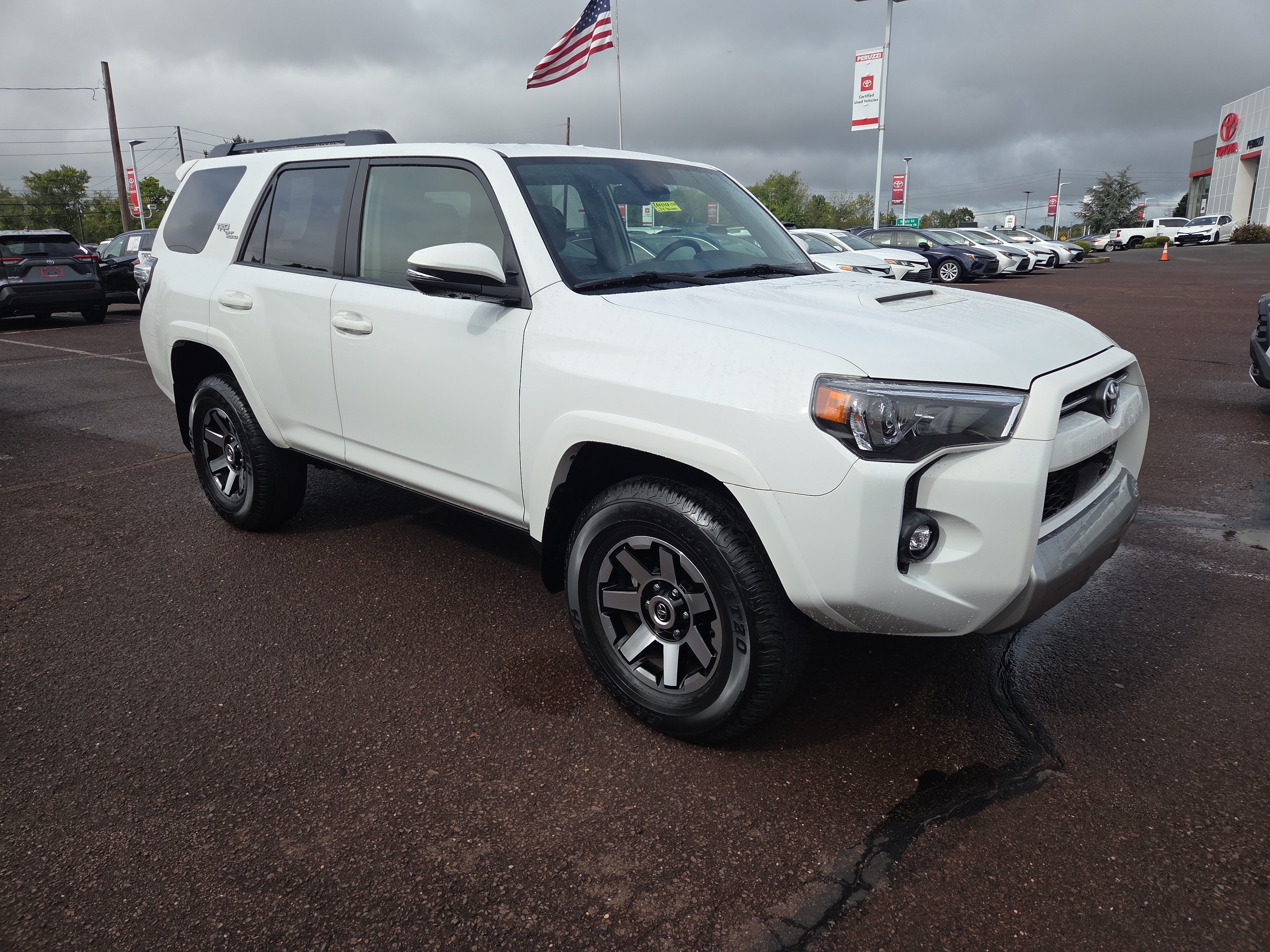 Certified 2024 Toyota 4Runner TRD Off-Road Premium AWD/4WD image 1