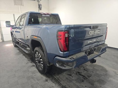 Used 2026 GMC Sierra 3500 Denali Ultimate AWD/4WD image 3