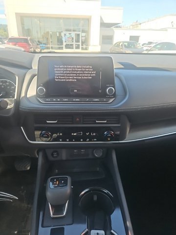 Used 2024 Nissan Rogue SV AWD/4WD image 9