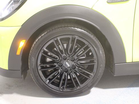 Used 2024 MINI Cooper S FWD image 30