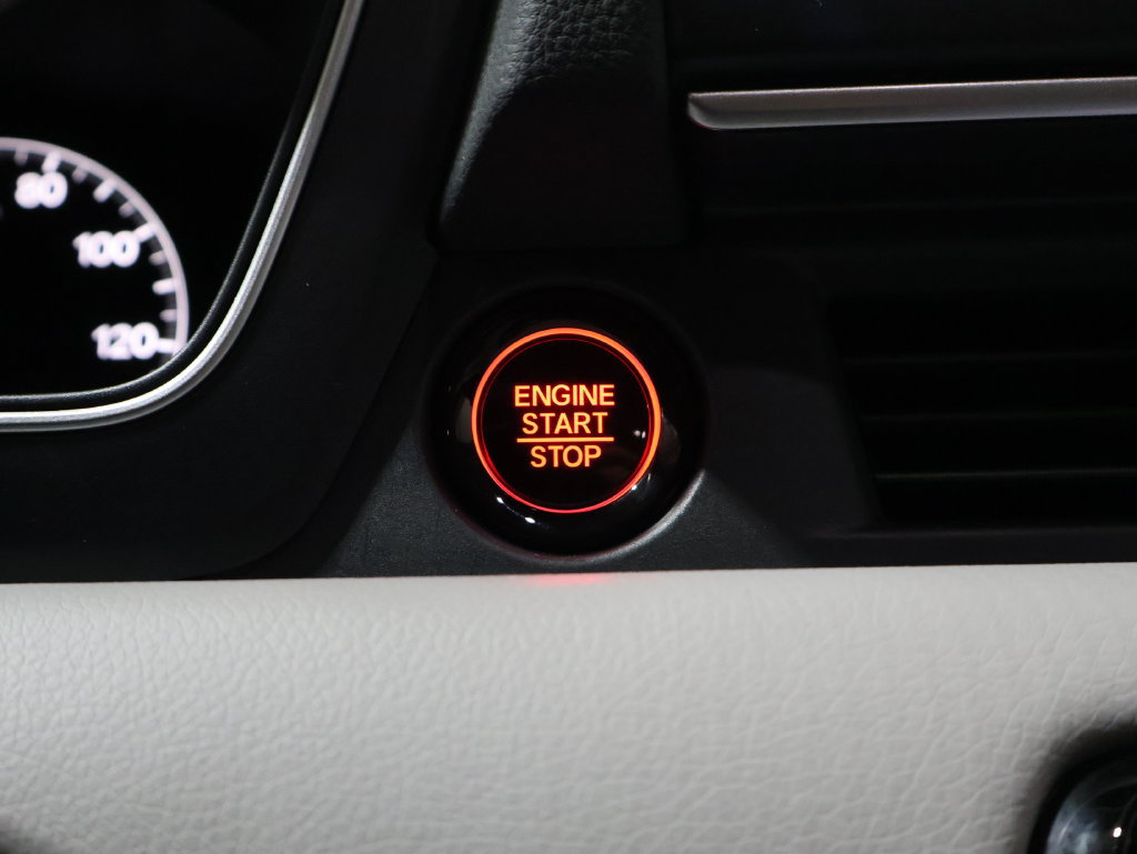 Used 2024 Honda Pilot Touring image 28
