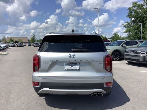 Used 2022 Hyundai Palisade SEL w/ Premium Package image 6