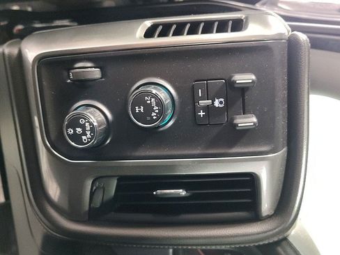 Used 2018 Chevrolet Silverado 1500 LTZ w/ Sport Package AWD/4WD image 11