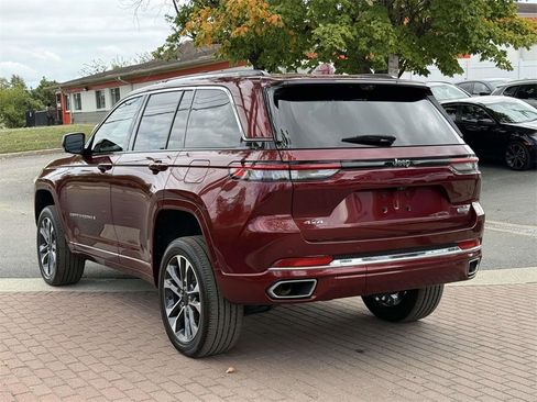 Used 2022 Jeep Grand Cherokee Overland w/ Luxury Tech Group IV image 24