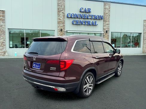 Used 2016 Honda Pilot Touring image 4