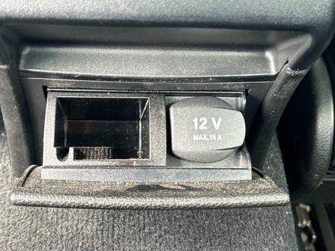 Used 2013 Mercedes-Benz C 300 4MATIC Sedan image 18