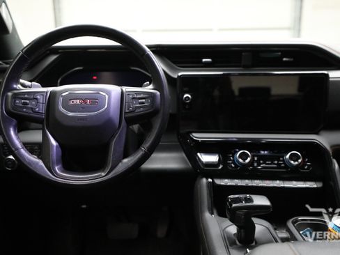 Used 2023 GMC Sierra 1500 AT4 AWD/4WD image 8