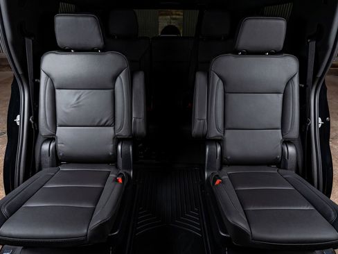 Used 2025 Chevrolet Tahoe Z71 w/ Z71 Off-Road Package image 35