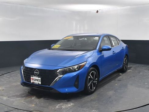 Used 2024 Nissan Sentra SV image 4