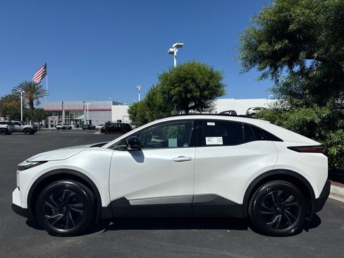 New 2026 Toyota C-HR AWD/4WD image 4
