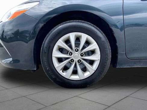 Used 2017 Toyota Camry LE FWD image 11