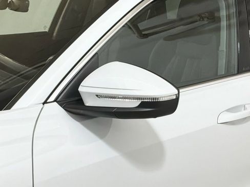 Certified 2025 Audi Q5 Premium Plus w/ Premium Plus image 27