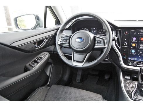 Used 2024 Subaru Outback Premium AWD/4WD image 8