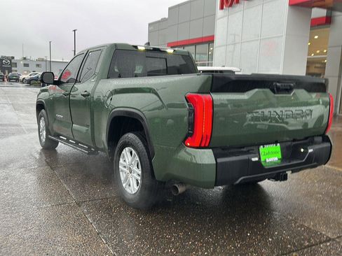 Used 2023 Toyota Tundra SR5 w/ SR5 Premium Package image 8
