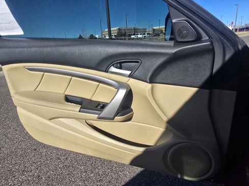 Used 2010 Honda Accord EX-L image 16