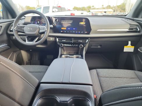 New 2026 Chevrolet Traverse LT w/ Midnight/Sport Edition image 13