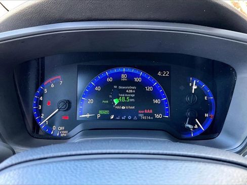 Used 2022 Toyota Corolla LE image 10