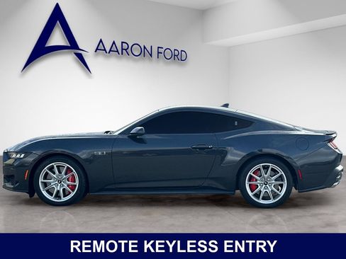 Used 2024 Ford Mustang GT Premium RWD image 3