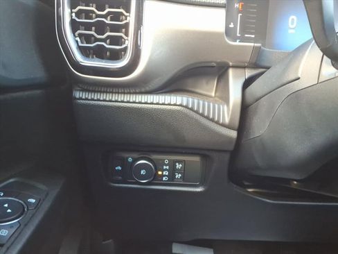 Used 2024 Ford Ranger XLT w/ FX4 Off-Road Package image 18