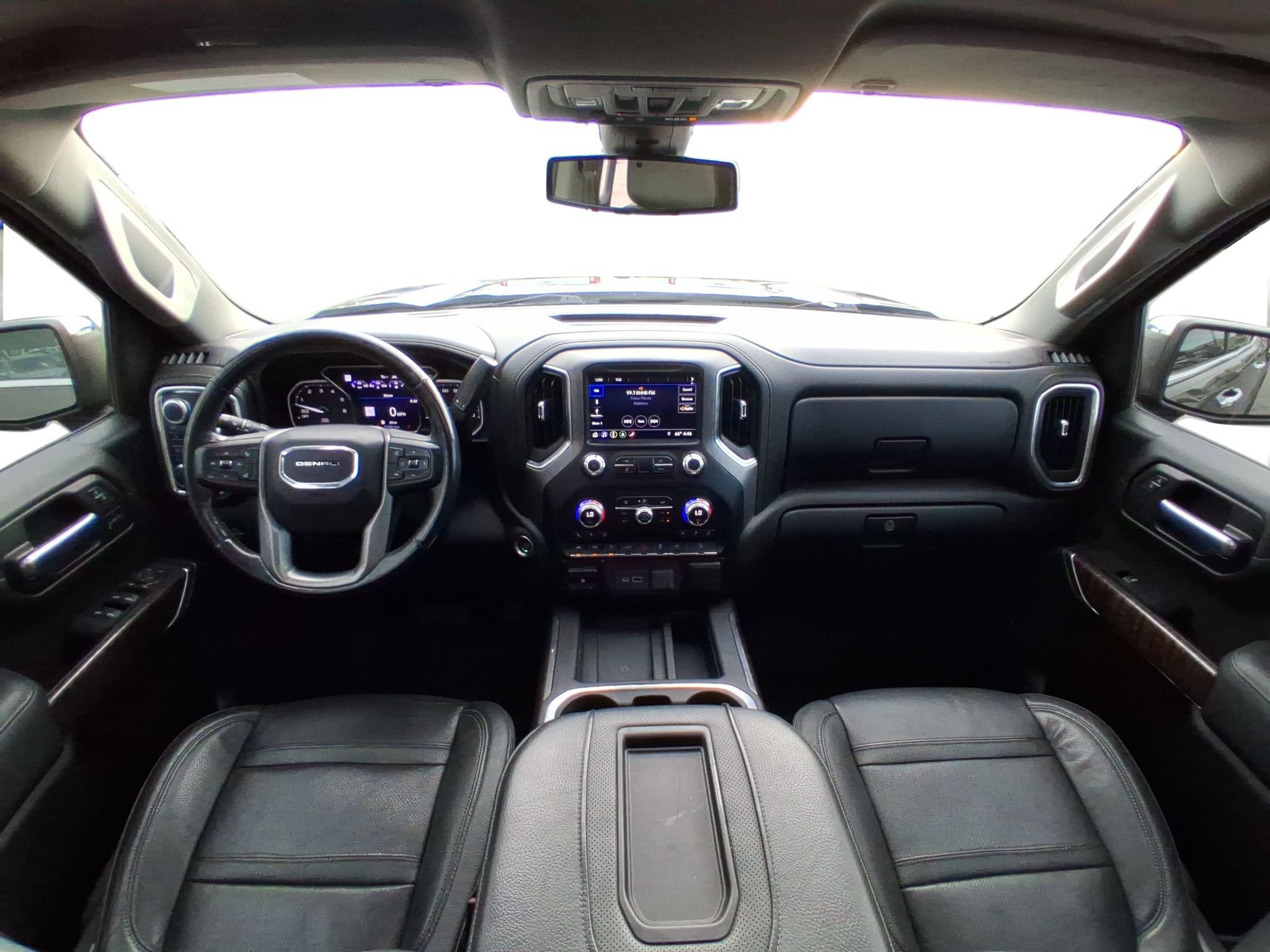 Used 2019 GMC Sierra 1500 Denali w/ Driver Alert Package II AWD/4WD image 12