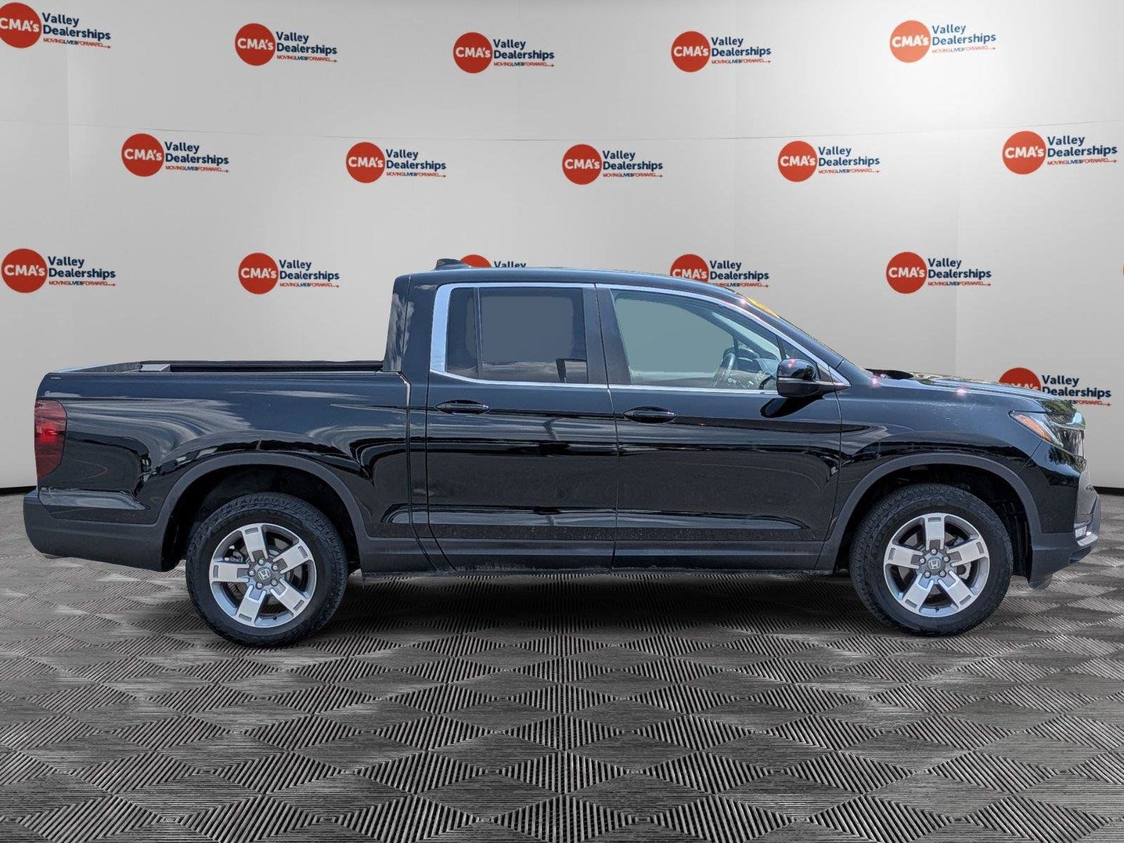 Used 2025 Honda Ridgeline RTL image 4