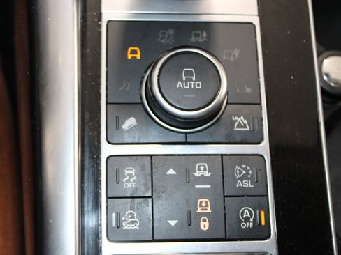 Used 2016 Land Rover Range Rover Sport Supercharged image 30