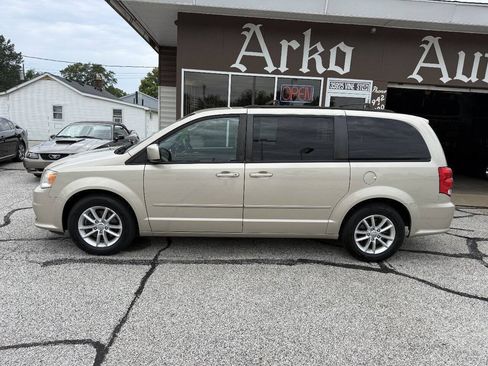 Used 2014 Dodge Grand Caravan SXT FWD image 5