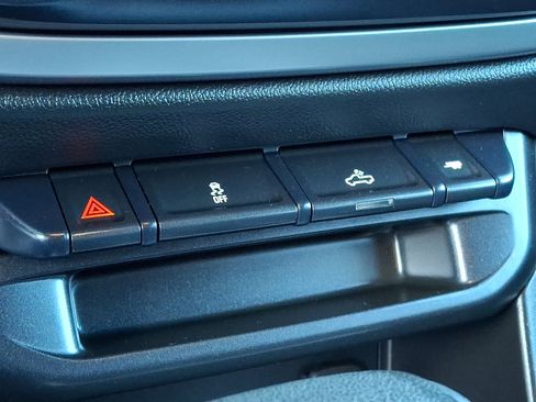 Used 2019 Chevrolet Colorado LT w/ LT Convenience Package image 26