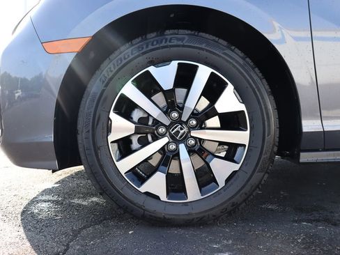 Used 2026 Honda Odyssey EX-L image 10