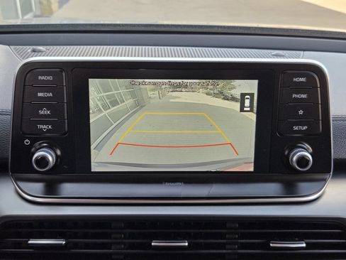 Used 2020 Kia Telluride LX FWD image 12
