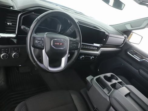 Used 2024 GMC Sierra 1500 Elevation image 17