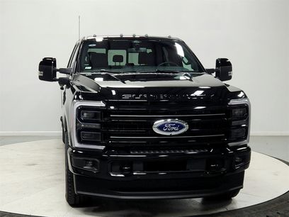 New 2026 Ford F350 Platinum w/ FX4 Off-Road Package