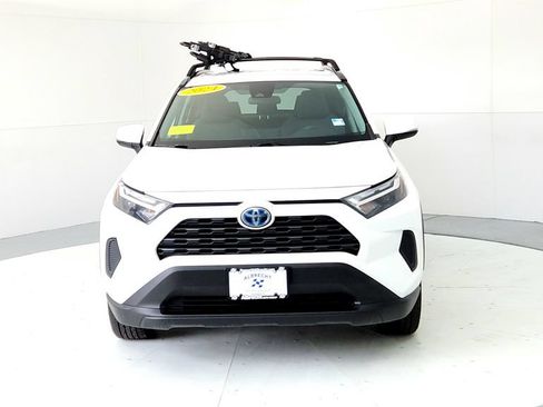 Used 2024 Toyota RAV4 XLE AWD/4WD image 8