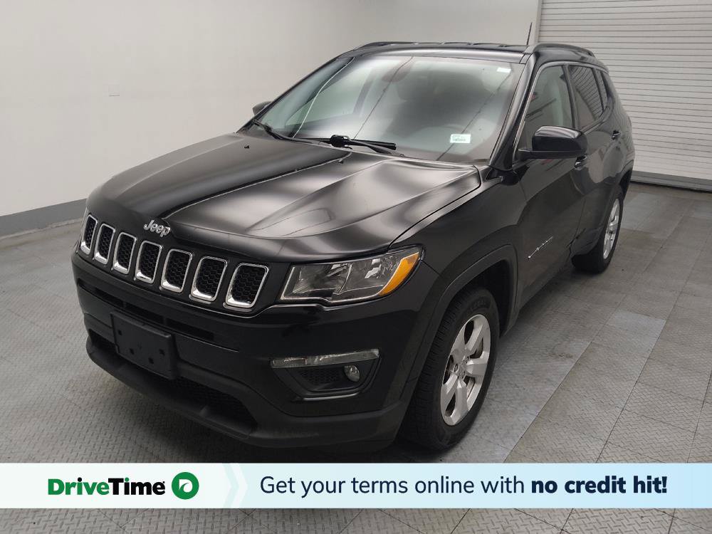 Used 2017 Jeep Compass Latitude w/ Cold Weather Group AWD/4WD image 1