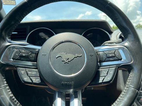 Used 2022 Ford Mustang Premium image 17