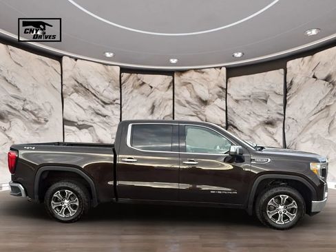 Used 2019 GMC Sierra 1500 SLT AWD/4WD image 4
