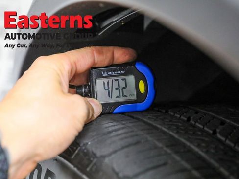 Used 2023 Nissan Rogue SL w/ SL Premium Package image 29